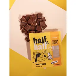 Ласощі для кішок Half&Half у формі м'ясних шматочків з куркою, 50 г - мініатюра 3
