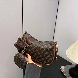 Сумочка через плече із еко-шкіри Lilly P4-7015DB темно коричнева - мініатюра 3
