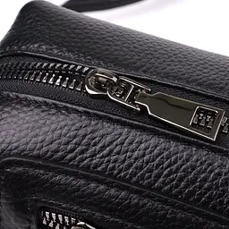 Модна жіноча сумка з натуральної шкіри з актуальним декором Vintage 22922 чорна - мініатюра 5