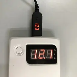 USB перетворювач напруги DC від 4.8 до 12.8 вольт з екраном для швидких зарядок стандарту QC 3.0 (100923) - мініатюра 3