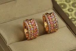 Сережки Xuping Jewelry родюче поле з різнокольоровими каменями 1,5 см золотисті - мініатюра 2