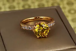 Кільце Xuping Jewelry зерно граната з жовтим каменем р 18 золотисте