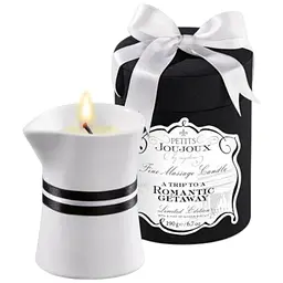 Масажна свічка Petits Joujoux Romantic Getaway Ginger Biscuit розкішна упаковка 190 г