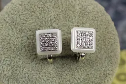 Сережки Xuping Jewelry віконце з білою керамікою 10 мм сріблясті - мініатюра 2