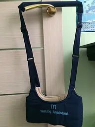 Дитячі віжки-ходунки Walking Assistant MBWA901 Синій - мініатюра 5
