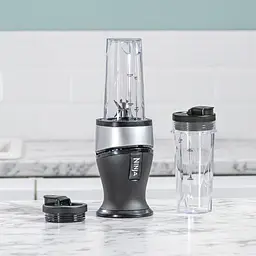 Фітнес-блендер Ninja 700W Slim Blender & Smoothie Maker QB3001EUS - мініатюра 9