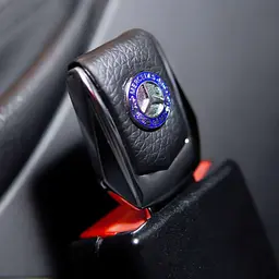 Подарунковий набір №1 для Mercedes-Benz із заглушками ременів безпеки та брелоком з логотипом - мініатюра 7
