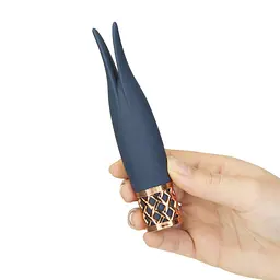 Кліторальний вібратор Pillow Talk Secrets - Playful - Clitoral Vibrator, гнучкі "вушка" - мініатюра 4