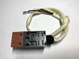 Вимикач механічний подрібнювача гілок Makita UD2500 (652023719) - мініатюра 4