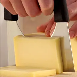 Кухонний ніж Victorinox Fibrox Cheese 15x9см для сиру з чорн. ручкою - мініатюра 5