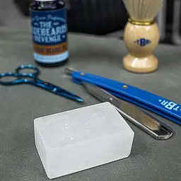 Камінь від порізів The Bluebeards Revenge Alum Block 75 г - мініатюра 6