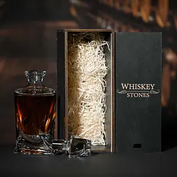 Подарунковий набір віскі Whiskey Stones №11 графин Bohemia Quadro в дерев'яному пеналі - мініатюра 5