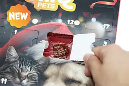 Адвент-календар для собак і котів UNIQ PETS MIX SNACK BOX TREATMAS TIME 100 г - мініатюра 3