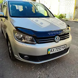 Дефлектор капота мухобійка Volkswagen Touran II 2010-2015 Voron Glass - мініатюра 7