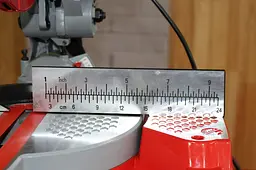 Пила торцуювально-циркулярна Holzmann TK 305 - мініатюра 8