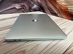 Ноутбук Apple MacBook Pro 13" 2020 i7-1068NG7/32/512 (C02DN0LQML87) Б/в - мініатюра 6