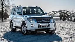 Дефлектор капоту мухобійка для MITSUBISHI PAJERO IV 07-