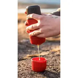 Портативна еспресо-кавоварка Wacaco Nanopresso з чохлом Red - мініатюра 3