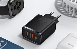 Зарядний пристрій 3 порти Baseus 30 W (1Type-C + 2 USB) CCXJ-E01 чорний - мініатюра 4