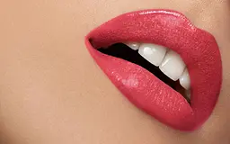 Помада для губ Pupa Miss Ultra Brilliant відтінок 500, 2.4 мл (245100) - мініатюра 2