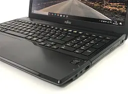 Ноутбук Fujitsu Lifebook A544 / 15.6" (1366х768) / i3-4000M / 8GB / 120GB SSD / Win10Pro - Б/в - мініатюра 3