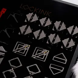 БДСМ-набір LOCKINK All-in-1 BDSM Play Kit, чорний, ремені, маска, кляпи, анальні пробки, свічки - мініатюра 5