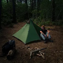 Намет Naturehike NH17T030-L надлегкий із гострою верхівкою темний зелений - мініатюра 4
