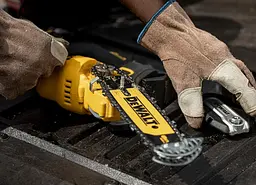 Акумуляторна міні-пилка DeWalt с АКБ та ЗП DCMPS520P1 - мініатюра 6
