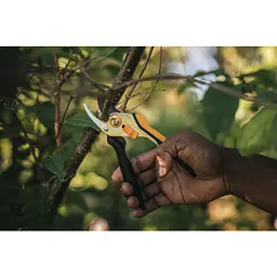 Секатор Fiskars Solid P331 Bypass до 20 мм, metal (1057163) - мініатюра 4