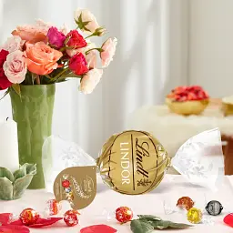 Цукерки LINDT LINDOR Latte Nicciola 550г.