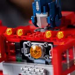 Конструктор LEGO Icons Оптимус Прайм, 1508 деталей (10302) - мініатюра 5