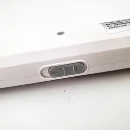 Мухобійка акумуляторна електрична ракетка знищувач комах UKC Electric Mosquito Swatter білий - мініатюра 9