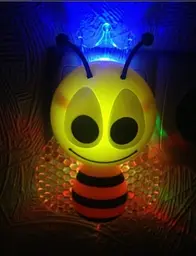 Світильник нічний дитячий Brille Бджілка з сутінковим датчиком LED-60 32-470 - мініатюра 3