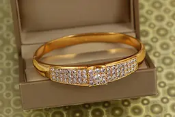 Браслет бенгл Xuping Jewelry Діамантовий шарм 57 мм від 16 см до 18 см золотистий