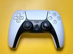 Ігрова консоль Sony PlayStation 5 825GB White [9703] Б/У [144367] - мініатюра 4