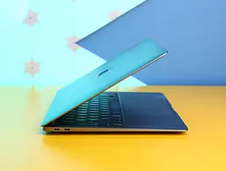 Ноутбук Apple MacBook Air 13" 8/256GB Space Gray 2020 (MGN63) Б/в [170898] - мініатюра 3