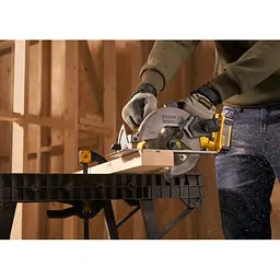 Циркулярна пила ручна Stanley Fatmax V20 (SFMCS500B-XJ) - мініатюра 5
