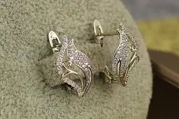 Сережки Xuping Jewelry тюльпанчик 1,6 см сріблясті - мініатюра 2