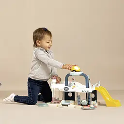 Ігровий набір Smoby Little Перший гараж з машинкою (7600140202) - мініатюра 3