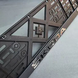 Рамка номера Skoda 3D напис Хромований / Поліпропілен гнучкий морозостійкий - мініатюра 4