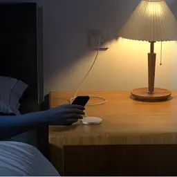 Зарядний пристрій Essager 2-in-1 wireless charger 15W magnetic for phone and earphones (EWXCX-YT02-Z) - мініатюра 6