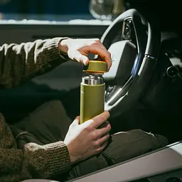 Термос Fiskars On-the-go 0.5 л, колір кропива (1078760) - мініатюра 8