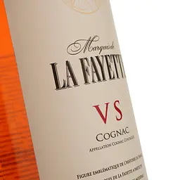 Коньяк Marquis de La Fayette VS 40% 0.7 л у подарунковій упаковці - мініатюра 3