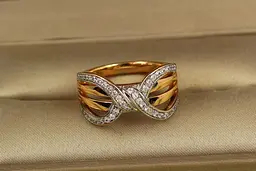 Кільце Xuping Jewelry Дотик любові з родієм р 17 золотисте