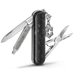Ніж Victorinox Classic SD Brilliant Carbon + брелок-лого (0.6221.90) - мініатюра 2