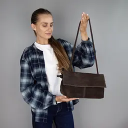 Жіноча замшева сумка Virginia Conti 04340 з подвійним плечовим ремінцем шоколадна - мініатюра 2