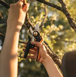 Площинний секатор Fiskars Plus P721 (1057170) - мініатюра 5