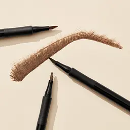 Маркер для брів Gosh Brow Hair Stroke 24H Semi Tattoo Brow Liner Grey Brown тон 002, 1 мл - мініатюра 4