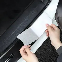 Захисна плівка на поріг багажника SUZUKI карбон 1шт (90х7см) - мініатюра 4