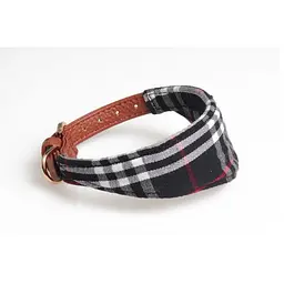 Нашийник-бандану для собак із забарвленням Burberry чорного кольору S Multibrand zoo0006015 - мініатюра 2